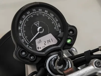 2023 Triumph Speed Twin 900 - photo 2