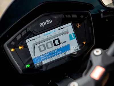 2022 Aprilia Tuono 660 Factory - photo 2
