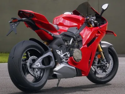 2024 Ducati Panigale V4S - photo 6
