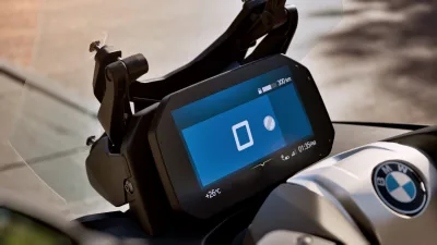 2025 BMW C 400 GT - photo 4