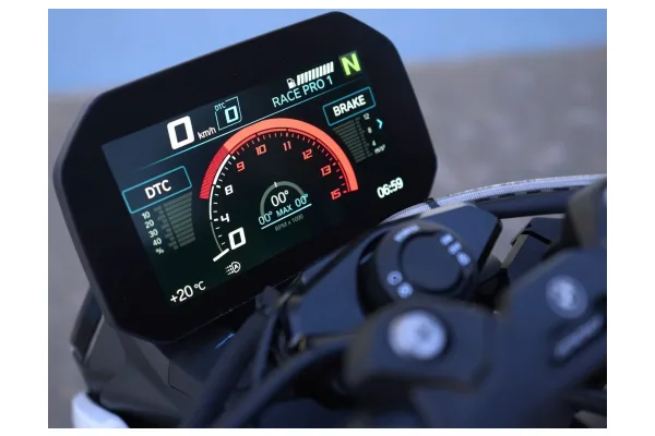 2025 BMW M 1000 R