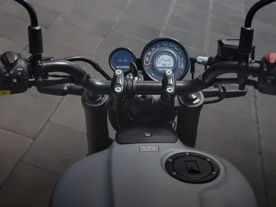 2025 Royal Enfield Guerrilla 450 - photo 4
