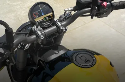 2025 Royal Enfield Guerrilla 450 - photo 3