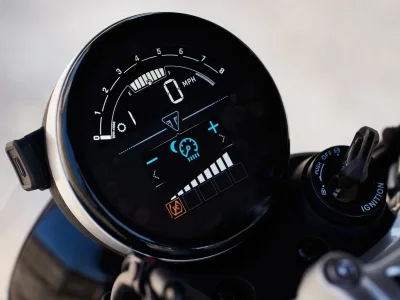2025 Triumph Speed Twin 1200 - photo 3