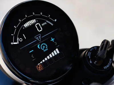 2025 Triumph Speed Twin 900 - photo 2