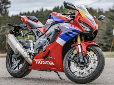 2022 Honda CBR1000RR - photo 4