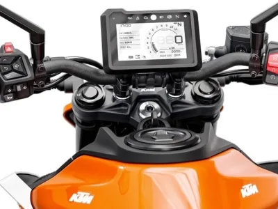 2024 KTM 250 Duke - photo 2