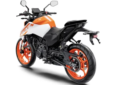 2024 KTM 250 Duke - photo 4