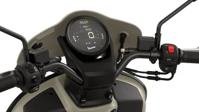 2023 Vespa GTV 300 - photo 2