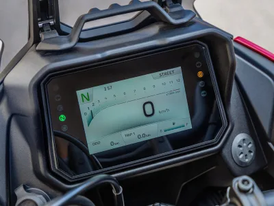 2025 Yamaha Tracer 7 - photo 2