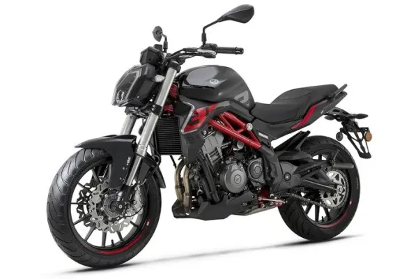 2019 Benelli 302S