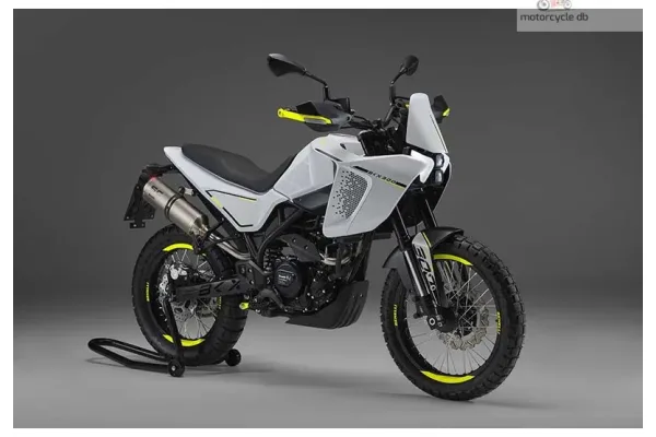 2024 Benelli BKX 250 S