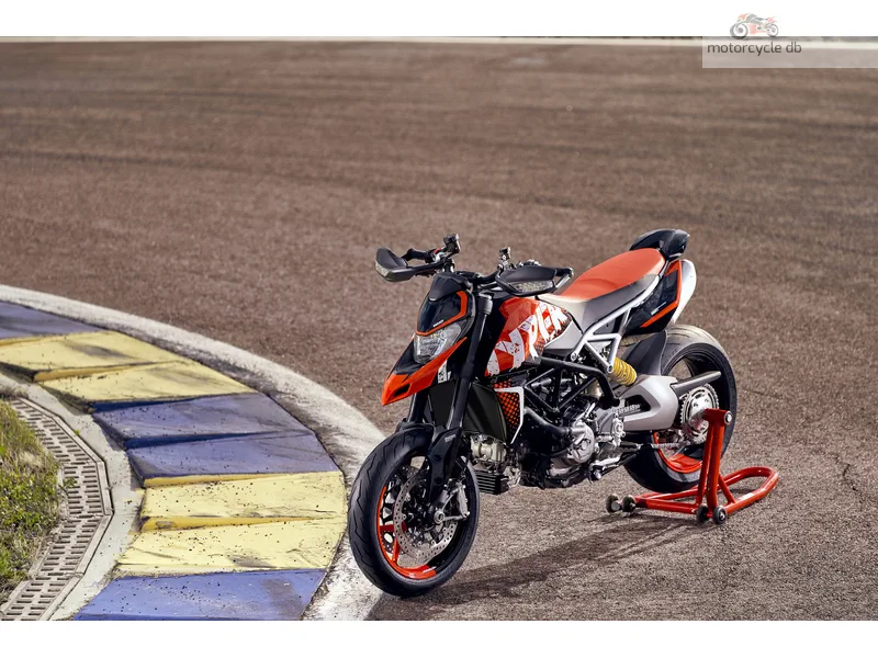 Ducati Hypermotard 950 RVE 2024 59388